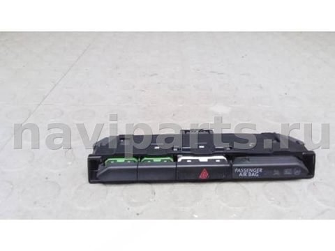 Кнопка аварийной сигнализации Volkswagen Passat B8, 2016 г., арт. 6BM20I501
