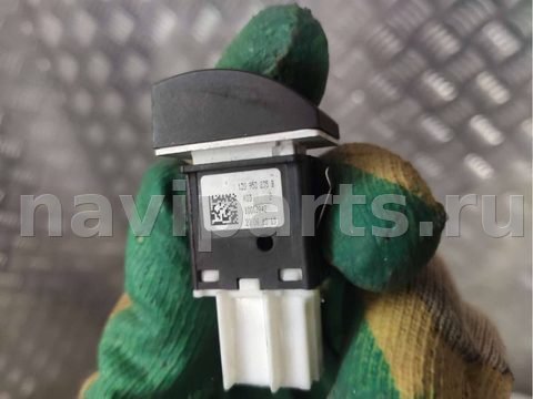 Кнопка аварийной сигнализации Skoda Octavia RS, 2009 г., OEM 1Z0953235B, арт. 75291197, фото 3