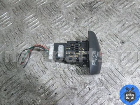 Кнопка аварийной сигнализации Nissan Primera, 2004 г., арт. B00027777