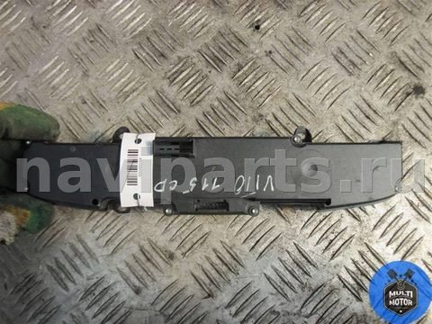 Кнопка аварийной сигнализации Mercedes Vito W639, 2005 г., OEM 6395454407, арт. B00049194, фото 2