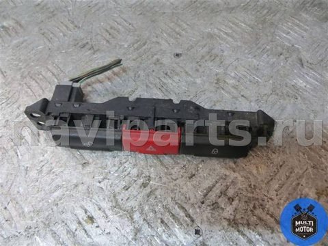 Кнопка аварийной сигнализации Land Rover Freelander, 2008 г., арт. B00062585, фото 2