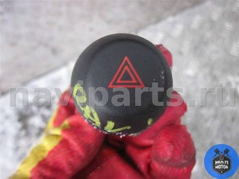 Кнопка аварийной сигнализации Toyota RAV4, 2004 г., арт. B00065287