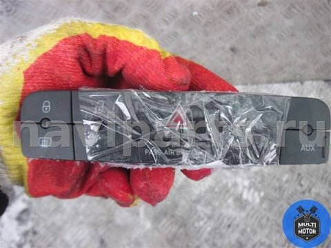 Кнопка аварийной сигнализации Seat Ibiza, 2005 г., арт. B00068996