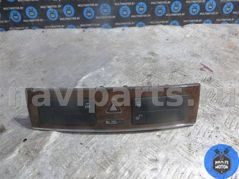 Кнопка аварийной сигнализации Mercedes C W203, 2003 г., OEM 2038215281, арт. B00091224