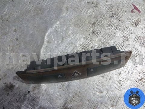 Кнопка аварийной сигнализации Mercedes C W203, 2003 г., OEM 2038215281, арт. B00091224, фото 2
