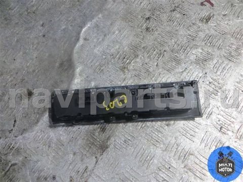 Кнопка аварийной сигнализации Mercedes C W203, 2003 г., OEM 2038215281, арт. B00091224, фото 3