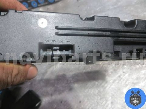 Кнопка аварийной сигнализации Mercedes C W203, 2003 г., OEM 2038215679, арт. B00099486, фото 4
