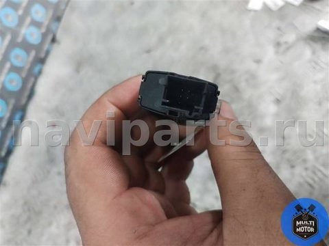 Кнопка аварийной сигнализации BMW 5 F10/F11/GT F07, 2011 г., арт. B00107751, фото 4