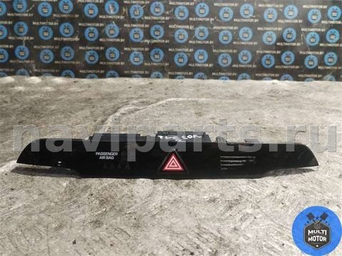 Кнопка аварийной сигнализации Hyundai Tucson, 2016 г., OEM 93700D7100, арт. B00115994