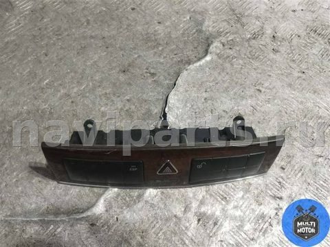 Кнопка аварийной сигнализации Mercedes C W203, 2004 г., OEM 2038702510, арт. B00120421, фото 3