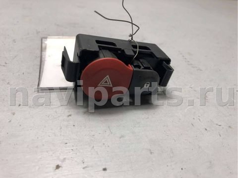Кнопка аварийной сигнализации Renault Clio, 2005 г., OEM 8200483813, арт. B37161491