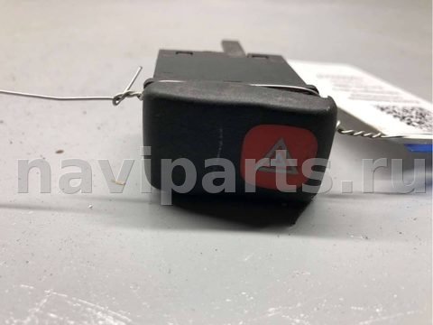 Кнопка аварийной сигнализации Volkswagen Polo, 1998 г., OEM 6N1953235, арт. B52565007