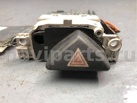 Кнопка аварийной сигнализации Ford Focus, 2000 г., OEM 98AG13A350AD, арт. B82860276