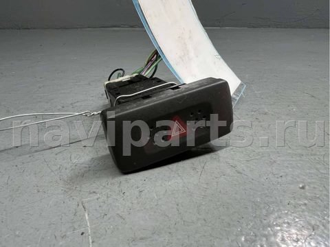Кнопка аварийной сигнализации Nissan Primera, 1999 г., арт. B84665731