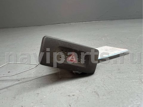 Кнопка аварийной сигнализации Nissan Primera, 1999 г., арт. B84665829