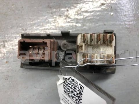 Кнопка аварийной сигнализации Renault Laguna, 1998 г., OEM 822955, арт. B85208727, фото 2