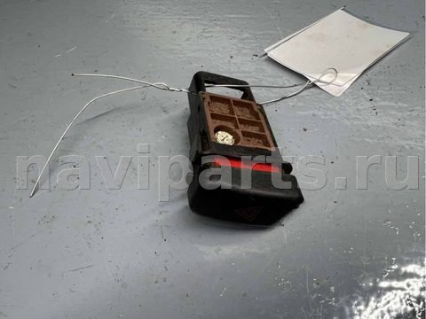 Кнопка аварийной сигнализации Mazda 323, 2002 г., OEM 153132, арт. B86611701_2, фото 2