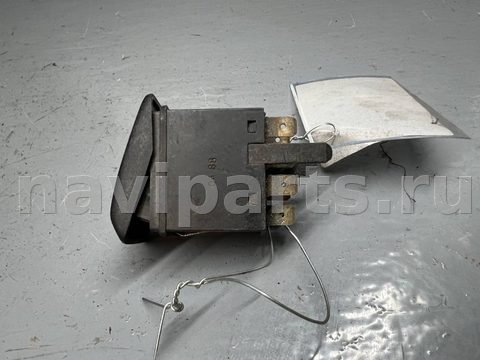 Кнопка аварийной сигнализации Volkswagen Jetta, 1991 г., OEM 191953235, арт. B86612478_2, фото 2