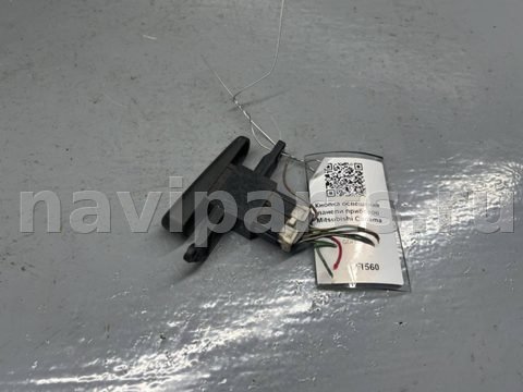 Кнопка аварийной сигнализации Mitsubishi Carisma, 2000 г., OEM MR114083, арт. B86981560, фото 2