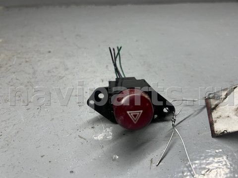 Кнопка аварийной сигнализации Mitsubishi Grandis, 2005 г., OEM MR962274, арт. B88337034