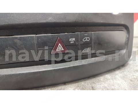 Кнопка аварийной сигнализации Mercedes Sprinter, 2013 г., OEM A9068701010, арт. M4181, фото 2