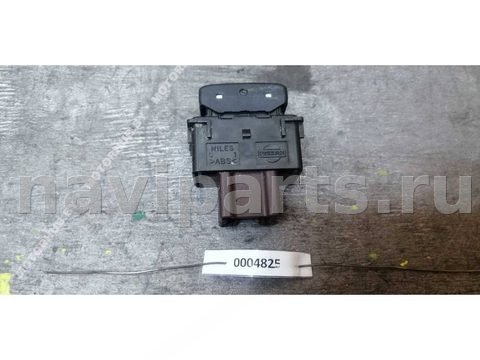 Кнопка обогрева сидений Infiniti QX56, 2004 г., арт. 00048254, фото 3