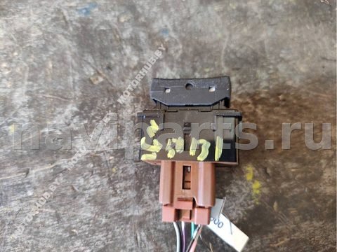Кнопка обогрева сидений Nissan Juke, 2015 г., арт. 00050131, фото 2