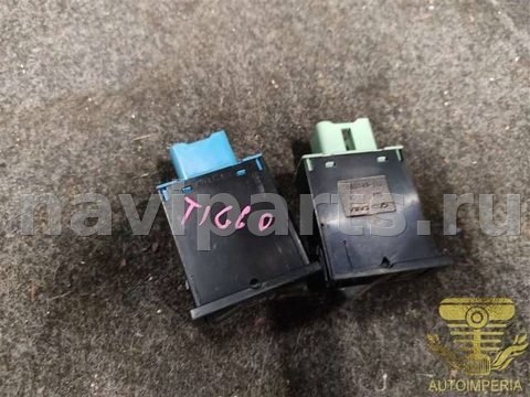 Кнопка обогрева сидений Chery Tiggo, 2011 г., OEM T116800990, арт. 00073326