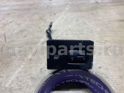Кнопка обогрева сидений Volkswagen Touareg, 2005 г., OEM 7L6963564, арт. 00080530