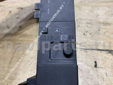 Кнопка обогрева сидений Mercedes C W202, 1999 г., OEM 2108200151, арт. 00081381, фото 5