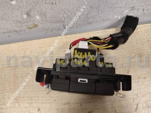 Кнопка обогрева сидений Hyundai Santa Fe 4WD, 2011 г., арт. 00106130, фото 5