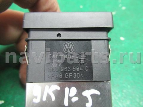 Кнопка обогрева сидений Volkswagen Passat, 1997 г., OEM 3b0963564c, арт. 0083034, фото 2