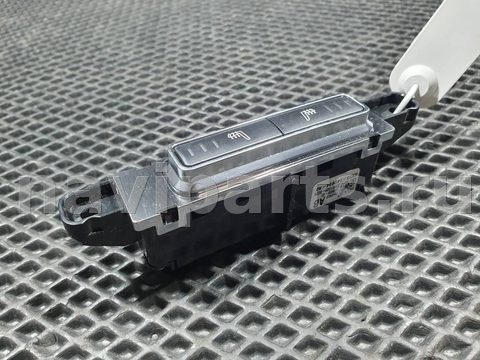 Кнопка обогрева сидений Jaguar XE, 2016 г., OEM GX7314D694AB, арт. 01775381, фото 4