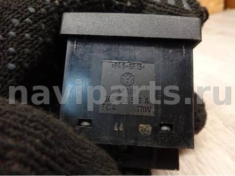 Кнопка обогрева сидений Volkswagen Passat, 1994 г., OEM 3A0963563A, арт. 0180236, фото 4
