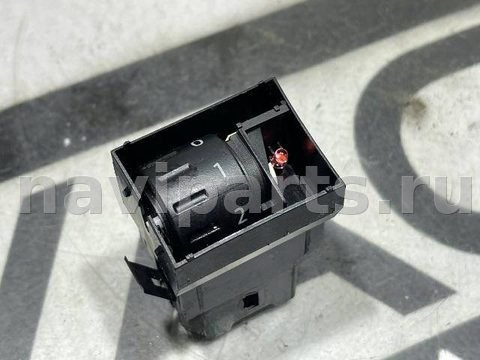 Кнопка обогрева сидений Volkswagen Touareg, 2008 г., OEM 7L6963563B, арт. 100060683