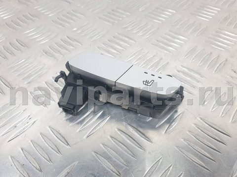 Кнопка обогрева сидений Mercedes C W205, 2014 г., OEM A2059050404, арт. 10263