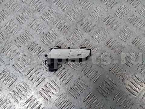 Кнопка обогрева сидений Mercedes GLC Coupe C253, 2018 г., OEM A2139057502, арт. 102842