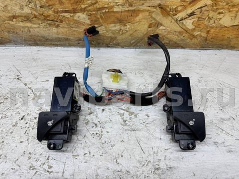 Кнопка обогрева сидений Kia Sportage, 2012 г., OEM 933303W000, арт. 108156646