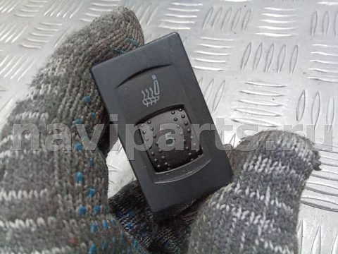 Кнопка обогрева сидений Volkswagen Passat B5, 2004 г., OEM 3B0963563C, арт. 108963436