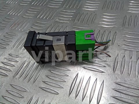Кнопка обогрева сидений Volkswagen Passat B5, 2004 г., OEM 3B0963563C, арт. 108963436, фото 3