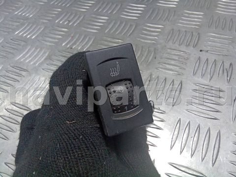Кнопка обогрева сидений Volkswagen Passat B5, 2002 г., OEM 3B0963564C, арт. 109492971, фото 2