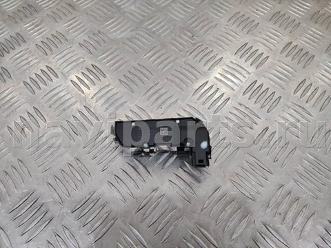 Кнопка обогрева сидений Mercedes C W205, 2016 г., OEM A2139057502, арт. 121879, фото 2