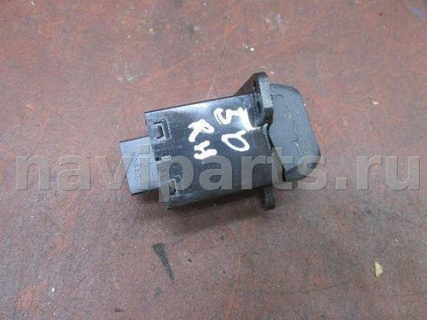 Кнопка обогрева сидений Honda Civic, 2007 г., арт. 129929627, фото 2