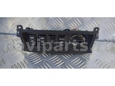 Кнопка обогрева сидений Nissan Pathfinder, 2006 г., OEM 25500AX600, арт. 130327