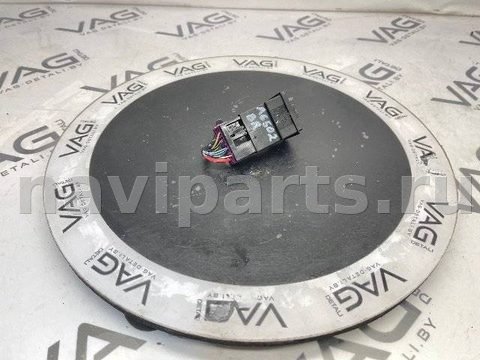 Кнопка обогрева сидений Audi A4 B7, 2005 г., OEM 8E0963563, арт. 147008047_1, фото 4