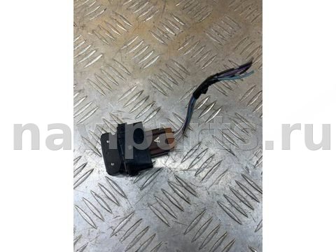 Кнопка обогрева сидений Nissan Navara, 2010 г., арт. 177770, фото 2