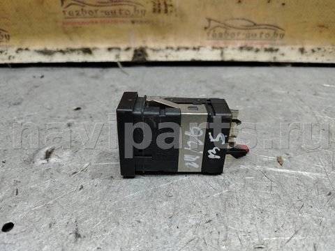 Кнопка обогрева сидений Volkswagen Passat, 2000 г., OEM 3b0963563, арт. 181614, фото 2