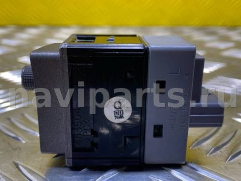 Кнопка обогрева сидений Lexus LX, 2010 г., OEM 453504, арт. 183126, фото 2