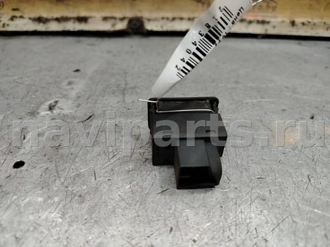 Кнопка обогрева сидений Nissan Almera N16, 2000 г., OEM 261246, арт. 194611, фото 3