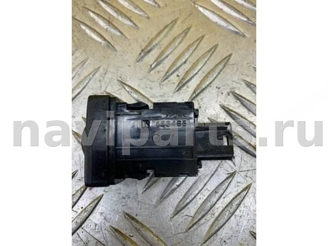 Кнопка обогрева сидений Toyota Land Cruiser Prado, 2011 г., OEM 8475160240, арт. 221627, фото 3